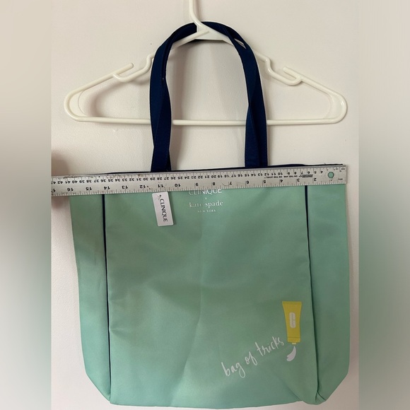 NWT Kate Spade Clinique Shopping Shoulder Travel Tote Bag Purse Bag of Tricks Ad - Picture 7 of 10
